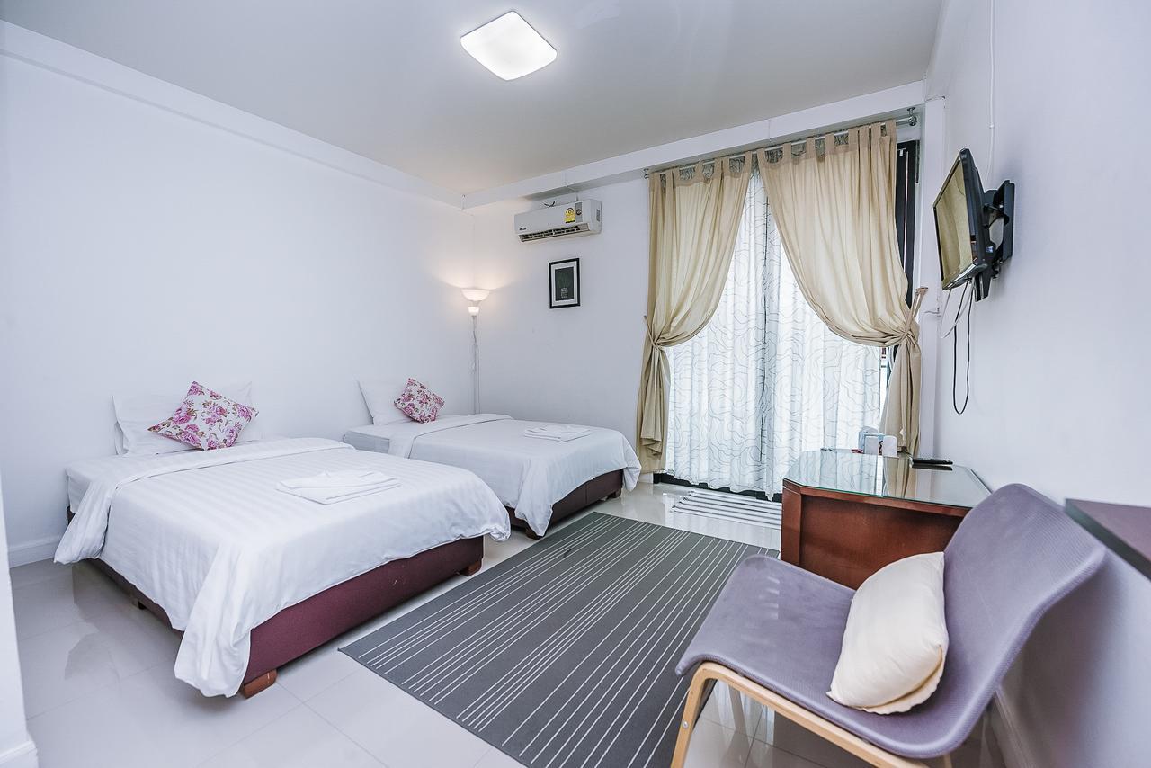 Bandahara Hotel Сатун Екстериор снимка