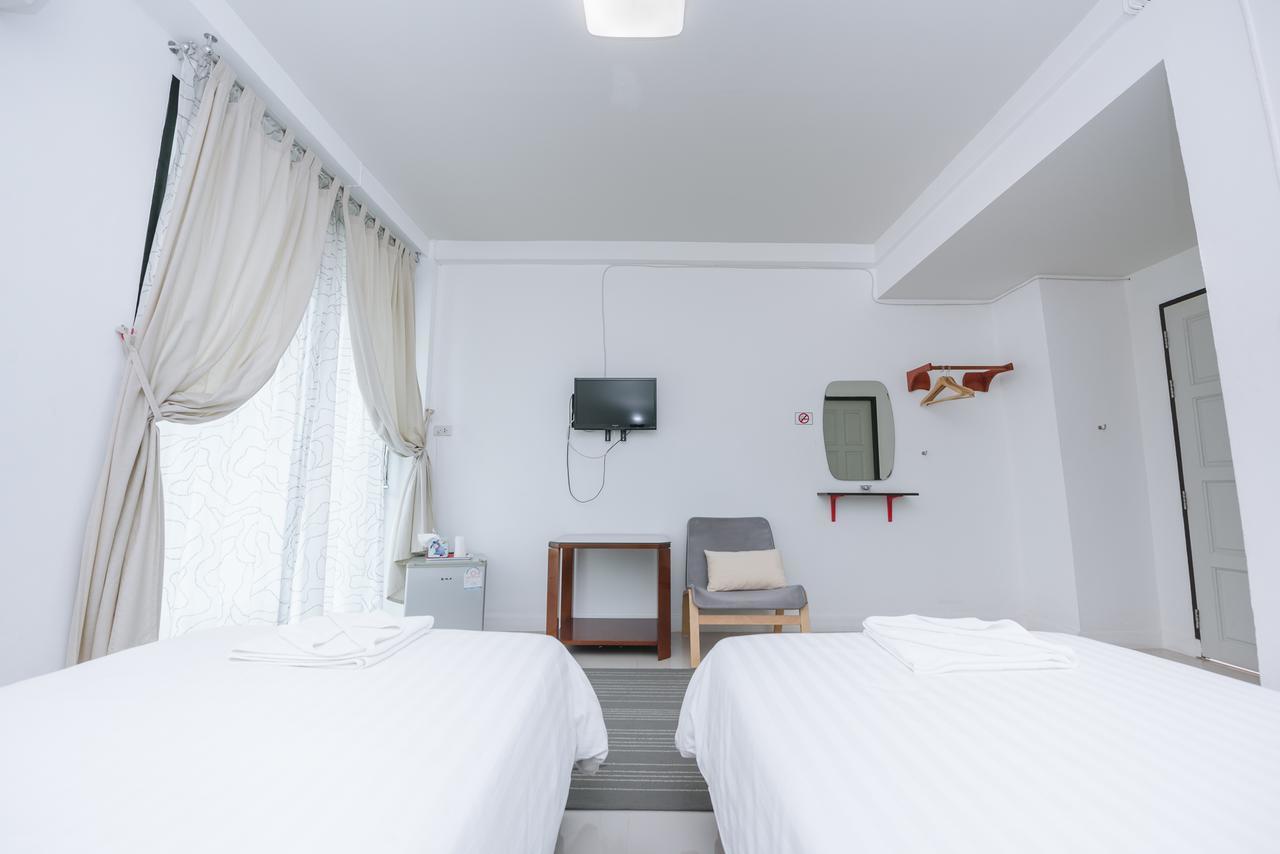 Bandahara Hotel Сатун Екстериор снимка